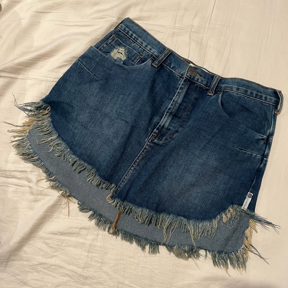 One teaspoon skirt side 29 (new condition)